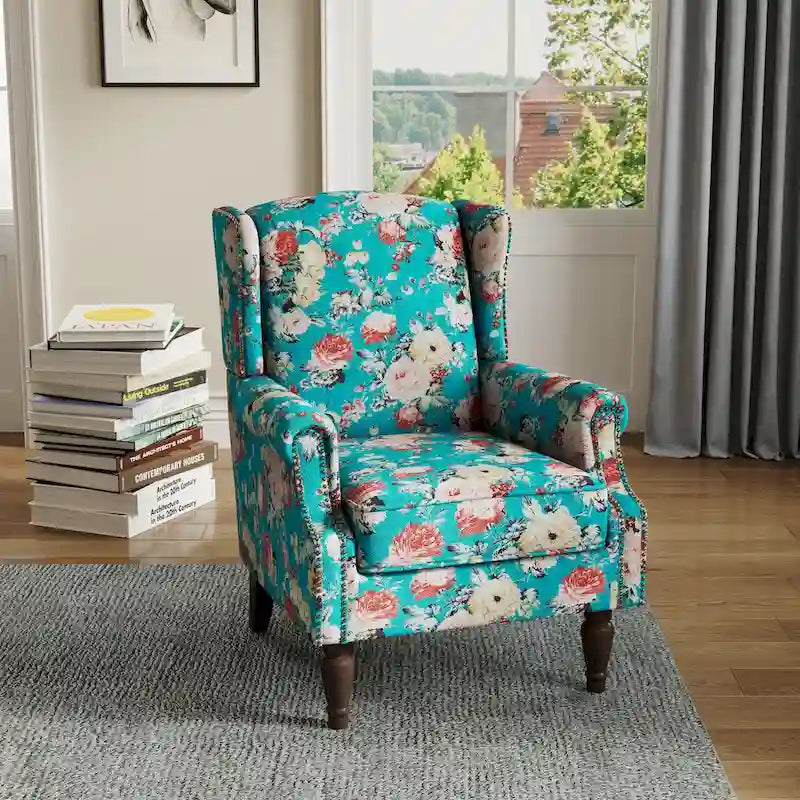 Wingback-Akzentstuhl mit Nagelkopfbesatz